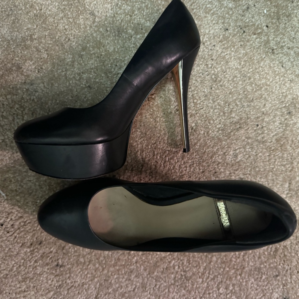 Size 8. Platform very comfortable heels